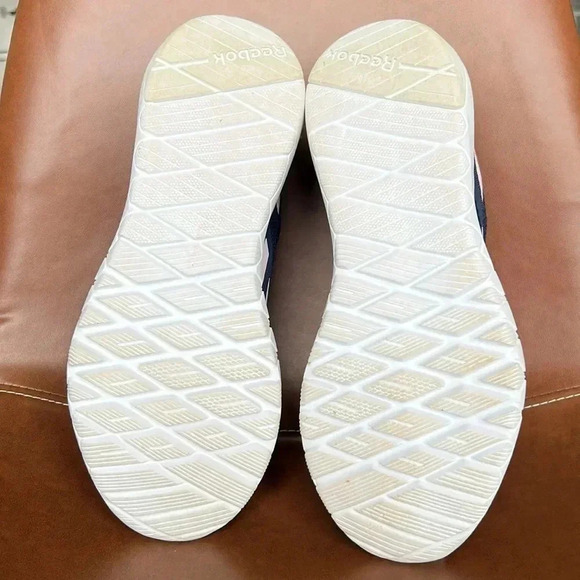 Reebok memory tech sneakers - Picture 4 of 6